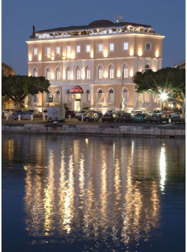 Immagine esemplificativa: Siracusa Ortigia Grand Hotel di Lusso 5 Stelle